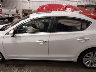 2018 Acura ILX with VIN 19UDE2F31JA007939, listed as a IAAI auction lot 41283196 with 52,252 mi miles and . Bid and sale history available at DreamBid. Image 14.