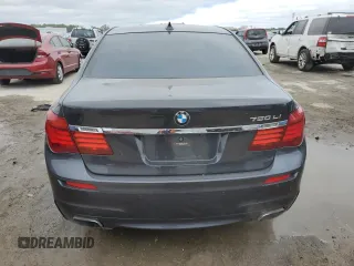 2013 BMW 7 Series 750Li z VIN WBAYE8C57DD133232, wystawiony jako Copart lot #86054494 z przebiegiem 118 438 mil mil oraz Szkoda całkowita • Salvage title. Historia ofert i sprzedaży dostępna na DreamBid. Obrazek 6.