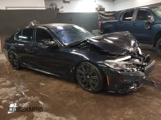 2020 BMW 5 Series 540i xDrive z VIN WBAJS3C04LCD32330, wystawiony jako IAAI lot #41412727 z przebiegiem 37 383 mil mil oraz . Historia ofert i sprzedaży dostępna na DreamBid. Obrazek 1.