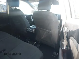 2019 Toyota Highlander LE с VIN 5TDBZRFH6KS945258, выставлен на аукционе IAAI как лот 41979698 с пробегом 122 624 миль миль и . История ставок и продаж доступна на DreamBid. Изображение 8.