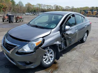 2016 Nissan Versa S z VIN 3N1CN7AP5GL916028, wystawiony jako IAAI lot #41923508 z przebiegiem 113 224 mil mil oraz . Historia ofert i sprzedaży dostępna na DreamBid. Obrazek 6.