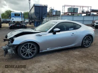 2017 Toyota 86 z VIN JF1ZNAA10H9700877, wystawiony jako Copart lot #51345715 z przebiegiem 76 409 mil mil oraz Szkoda całkowita • Salvage title. Historia ofert i sprzedaży dostępna na DreamBid. Obrazek 1.