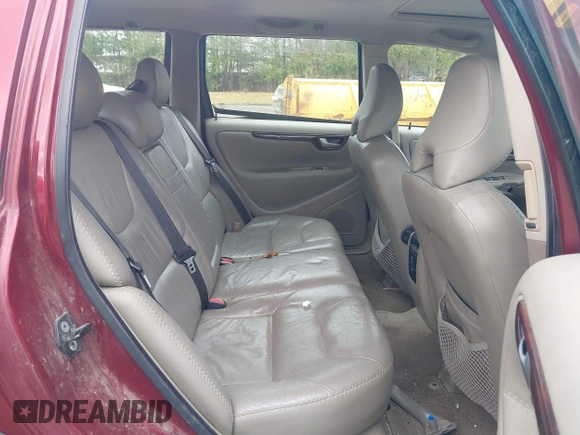 2005 Volvo XC70 with VIN YV1SZ592851203536, listed as a IAAI auction lot 41851395 with 212,201 mi miles and . Bid and sale history available at DreamBid. Image 8.