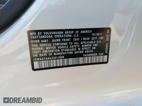 2018 Volkswagen Passat S z VIN 1VWAA7A34JC011566, wystawiony jako Copart lot #53610105 z przebiegiem 83 721 mil mil oraz Szkoda całkowita • Salvage title. Historia ofert i sprzedaży dostępna na DreamBid. Obrazek 13.