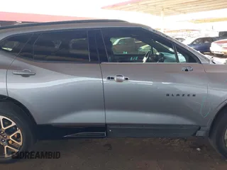 2023 Chevrolet Blazer RS с VIN 3GNKBERSXPS118135, выставлен на аукционе IAAI как лот 42422215 с пробегом 64 268 миль миль и . История ставок и продаж доступна на DreamBid. Изображение 14.