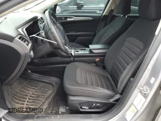 2020 Ford Fusion SE with VIN 3FA6P0HDXLR113882, listed as a Copart auction lot 57677215 with 104,459 mi miles and Salvage title. Bid and sale history available at DreamBid. Image 7.