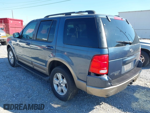 2002 Ford Explorer Eddie Bauer z VIN 1FMZU74E82UA41218, wystawiony jako IAAI lot #41890862 z przebiegiem 230 201 mil mil oraz . Historia ofert i sprzedaży dostępna na DreamBid. Obrazek 3.
