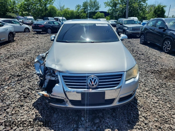 2008 Volkswagen Passat 2.0T with VIN WVWEK73C18P059608, listed as a Copart auction lot 61749825 with 147,963 mi miles and Salvage title. Bid and sale history available at DreamBid. Image 5.