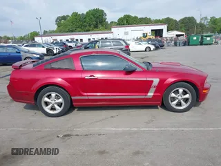 2008 Ford Mustang GT Deluxe with VIN 1ZVHT82H285194618, listed as a IAAI auction lot 42001961 with 129,781 mi miles and . Bid and sale history available at carsss.com. Image 13.