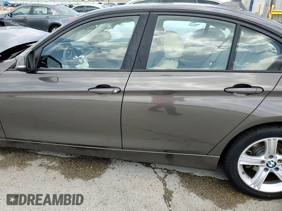 2013 BMW 3 Series 328i with VIN WBA3A5C56DF603937, listed as a Copart auction lot 60275605 with 75,549 mi miles and Salvage title. Bid and sale history available at DreamBid. Image 13.