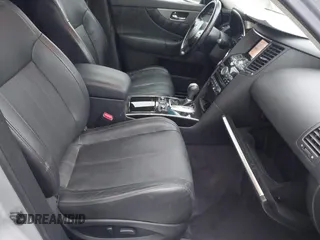 2016 Infiniti QX70 with VIN JN8CS1MU1GM671887, listed as a IAAI auction lot 41741481 with 88,547 mi miles and . Bid and sale history available at DreamBid. Image 5.