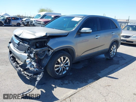 2011 Kia Sorento EX with VIN 5XYKU4A21BG027581, listed as a IAAI auction lot 41818445 with 81,354 mi miles. Bid and sale history available at carsss.com. Image 2.