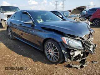 2015 Mercedes-Benz C 300 Luxury z VIN 55SWF4KB3FU018984, wystawiony jako Copart lot #62486905 z przebiegiem Nie podano mil oraz Szkoda całkowita • Salvage title. Historia ofert i sprzedaży dostępna na DreamBid. Obrazek 4.