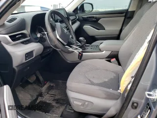 2020 Toyota Highlander LE with VIN 5TDBZRBH9LS026975, listed as a Copart auction lot 41372393 with 30,571 mi miles and . Bid and sale history available at DreamBid. Image 7.
