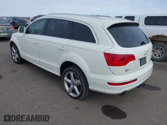 2008 Audi Q7 4.2L Premium with VIN WA1EV74L28D067833, listed as a IAAI auction lot 41541882 with 1 mi miles. Bid and sale history available at carsss.com. Image 3.