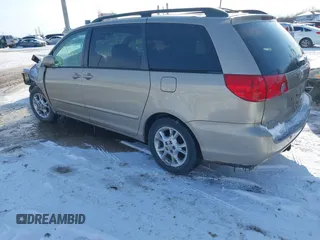2007 Toyota Sienna XLE with VIN 5TDZK22C87S012988, listed as a IAAI auction lot 41608308 with 1 mi miles. Bid and sale history available at carsss.com. Image 3.