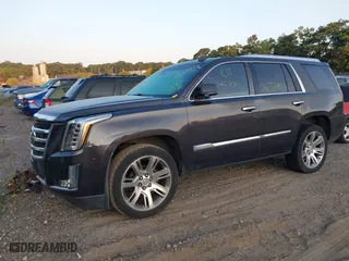 2015 Cadillac Escalade Luxury with VIN 1GYS4BKJ9FR175845, listed as a IAAI auction lot 40329954 with 999,999 mi miles. Bid and sale history available at carsss.com. Image 17.