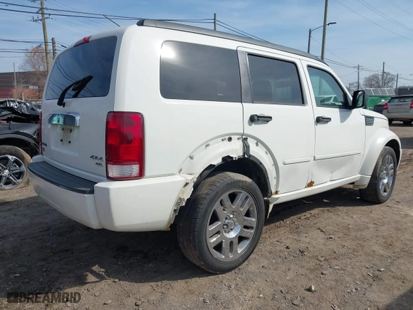 2007 Dodge Nitro R/T with VIN 1D8GU58687W720700, listed as a IAAI auction lot 41802485 with 203,575 mi miles. Bid and sale history available at carsss.com. Image 4.