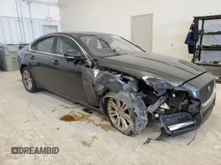 2017 Jaguar XF 35t Premium with VIN SAJBD4BV4HCY29193, listed as a Copart auction lot 87858885 with 89,259 mi miles and Salvage Title. Bid and sale history available at carsss.com. Image 4.