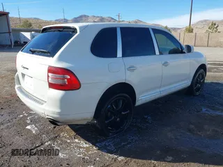 2006 Porsche Cayenne with VIN WP1AA29P86LA22945, listed as a IAAI auction lot 41414855 with 227,386 mi miles. Bid and sale history available at carsss.com. Image 4.