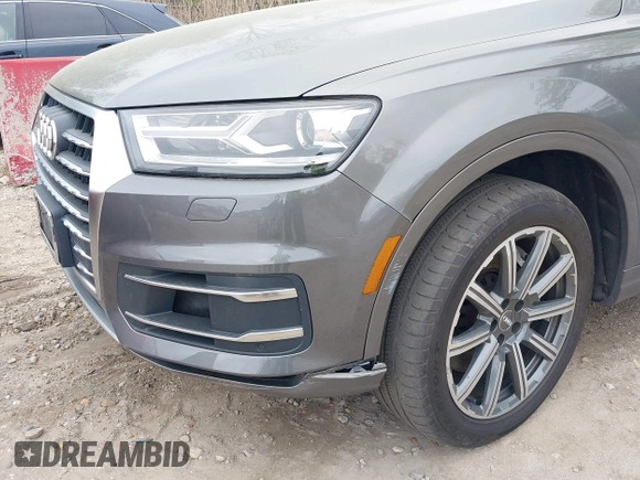 2017 Audi Q7 Premium Plus with VIN WA1LAAF72HD003422, listed as a IAAI auction lot 42086085 with 128,594 mi miles. Bid and sale history available at carsss.com. Image 6.