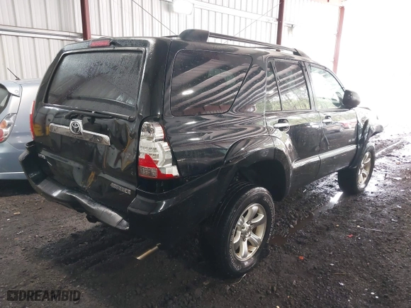 2007 Toyota 4Runner SR5 with VIN JTEBU14R178084851, listed as a IAAI auction lot 41930578 with 226,430 mi miles. Bid and sale history available at carsss.com. Image 4.