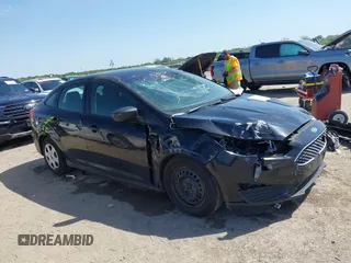 2017 Ford Focus S z VIN 1FADP3E20HL244238, wystawiony jako IAAI lot #42021573 z przebiegiem 83 996 mil mil oraz . Historia ofert i sprzedaży dostępna na DreamBid. Obrazek 1.