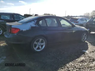 2013 BMW 3 Series 328i xDrive with VIN WBA3B5C55DF592085, listed as a Copart auction lot 82397564 with 98,545 mi miles and Clean title. Bid and sale history available at DreamBid. Image 3.