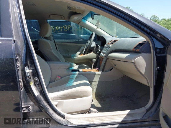 2009 Toyota Camry z VIN 4T4BE46K29R112767, wystawiony jako IAAI lot #42298934 z przebiegiem 162 970 mil mil oraz . Historia ofert i sprzedaży dostępna na DreamBid. Obrazek 5.