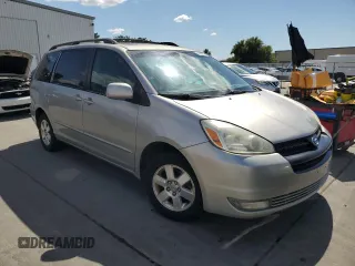 2004 Toyota Sienna XLE z VIN 5TDZA22C54S156657, wystawiony jako Copart lot #56952295 z przebiegiem 217 176 mil mil oraz Czysty tytuł • Clean title. Historia ofert i sprzedaży dostępna na DreamBid. Obrazek 4.