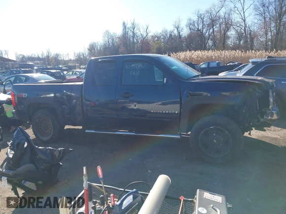 2009 Chevrolet Silverado 1500 LT with VIN 1GCEK29089Z264879, listed as a IAAI auction lot 40990010 with Not Provided miles and . Bid and sale history available at DreamBid. Image 12.