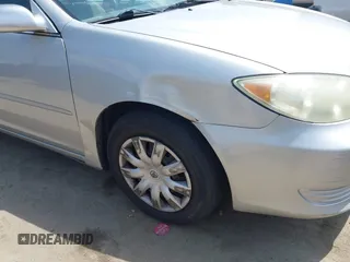2006 Toyota Camry STD with VIN 4T1BE32K26U164258, listed as a IAAI auction lot 42120723 with 172,018 mi miles. Bid and sale history available at carsss.com. Image 20.