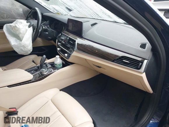 2019 BMW 5 Series 540i xDrive with VIN WBAJE7C51KWW10587, listed as a IAAI auction lot 41838935 with 85,655 mi miles and . Bid and sale history available at carsss.com. Image 5.