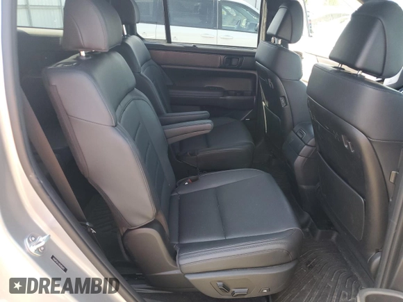 2024 Hyundai Santa Fe Calligraphy with VIN 5NMP5DG13RH006457, listed as a Copart auction lot 51513595 with 9,837 mi miles and Salvage title. Bid and sale history available at DreamBid. Image 11.