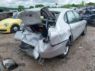 2003 Ford Taurus SES Standard z VIN 1FAFP55S43G270637, wystawiony jako IAAI lot #42205556 z przebiegiem 171 286 mil mil oraz . Historia ofert i sprzedaży dostępna na DreamBid. Obrazek 4.