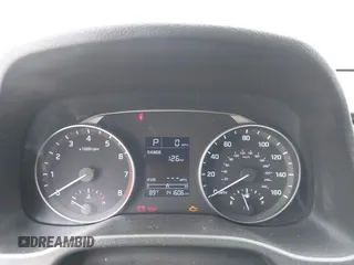 2017 Hyundai Elantra SE z VIN KMHD74LF9HU090298, wystawiony jako IAAI lot #42102240 z przebiegiem 141 606 mil mil oraz . Historia ofert i sprzedaży dostępna na DreamBid. Obrazek 7.