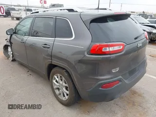 2018 Jeep Cherokee Latitude Plus with VIN 1C4PJLLX7JD524181, listed as a IAAI auction lot 42260205 with Not provided miles and . Bid and sale history available at DreamBid. Image 3.