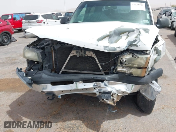 2004 Chevrolet Avalanche with VIN 3GNEC12T84G231196, listed as a IAAI auction lot 41933711 with 275,095 mi miles. Bid and sale history available at carsss.com. Image 6.