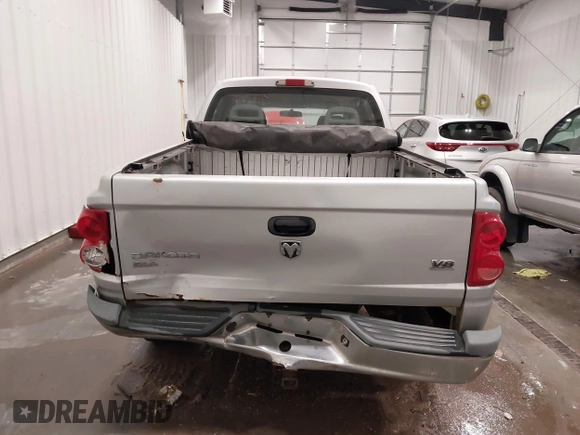 2005 Dodge Dakota SLT with VIN 1D7HW48N85S271477, listed as a IAAI auction lot 42096429 with 170,055 mi miles and . Bid and sale history available at DreamBid. Image 17.