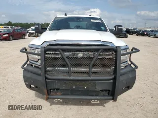 2024 Ram 2500 Tradesman with VIN 3C6UR5HJ7RG139575, listed as a Copart auction lot 55082465 with 47,430 mi miles and Salvage Title. Bid and sale history available at carsss.com. Image 5.
