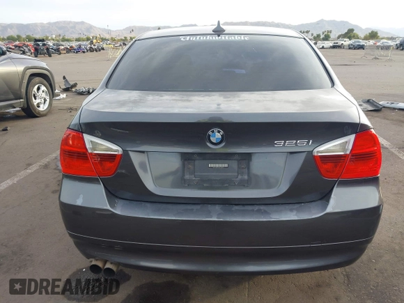 2006 BMW 3 Series 325i with VIN WBAVB135X6KX48911, listed as a IAAI auction lot 40922943 with 199,683 mi miles and . Bid and sale history available at carsss.com. Image 16.