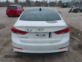 2017 Hyundai Elantra SE z VIN 5NPD84LF8HH162085, wystawiony jako IAAI lot #42153313 z przebiegiem 105 980 mil mil oraz . Historia ofert i sprzedaży dostępna na DreamBid. Obrazek 16.