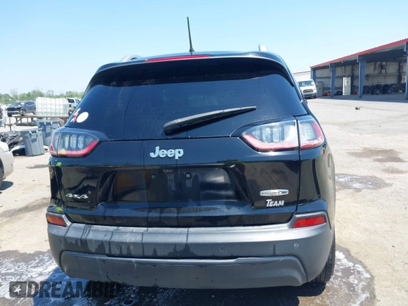 2019 Jeep Cherokee Latitude Plus z VIN 1C4PJMLB5KD474859, wystawiony jako IAAI lot #41990780 z przebiegiem 159 482 mil mil oraz . Historia ofert i sprzedaży dostępna na DreamBid. Obrazek 16.