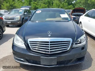 2013 Mercedes-Benz S-Class S 550 with VIN WDDNG7DB7DA531529, listed as a IAAI auction lot 41999063 with 121,561 mi miles. Bid and sale history available at carsss.com. Image 12.
