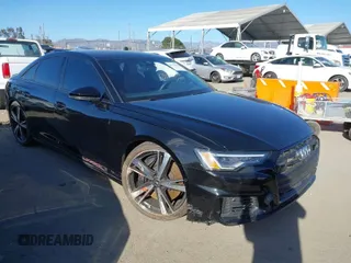 2023 Audi S6 z VIN WAUEFBF20PN008439, wystawiony jako IAAI lot #41707456 z przebiegiem 28 896 mil mil oraz . Historia ofert i sprzedaży dostępna na DreamBid. Obrazek 1.