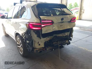 2022 BMW X5 xDrive40i with VIN 5UXCR6C09N9M21945, listed as a IAAI auction lot 42170363 with 23,537 mi miles and . Bid and sale history available at DreamBid. Image 18.