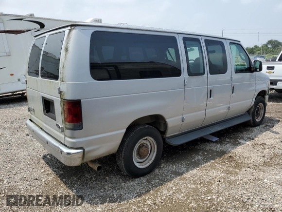 2008 Ford Econoline Passenger XL with VIN 1FBNE31LX8DA80174, listed as a Copart auction lot 51959524 with 109,586 mi miles and Clean Title. Bid and sale history available at carsss.com. Image 3.