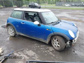 2006 MINI Hardtop with VIN WMWRC33516TK18735, listed as a IAAI auction lot 42519124 with 135,976 mi miles and . Bid and sale history available at DreamBid. Image 1.