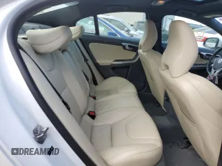 2015 Volvo S60 T6 Drive-E with VIN YV149MFK8F1345555, listed as a Copart auction lot 44394993 with 109,255 mi miles. Bid and sale history available at carsss.com. Image 10.