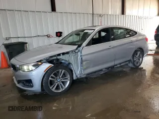 2018 BMW 3 Series 330i xDrive with VIN WBA8Z9C52JG828741, listed as a Copart auction lot 61457015 with 87,064 mi miles and Salvage title. Bid and sale history available at DreamBid. Image 1.